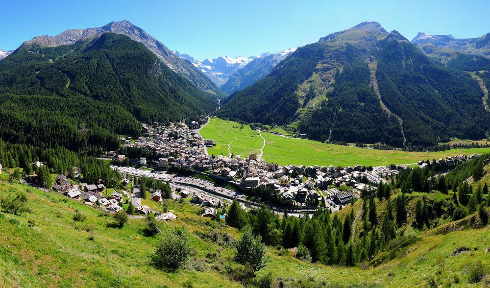 Hotel Le Bouquet - Adults Only Cogne Exterior photo